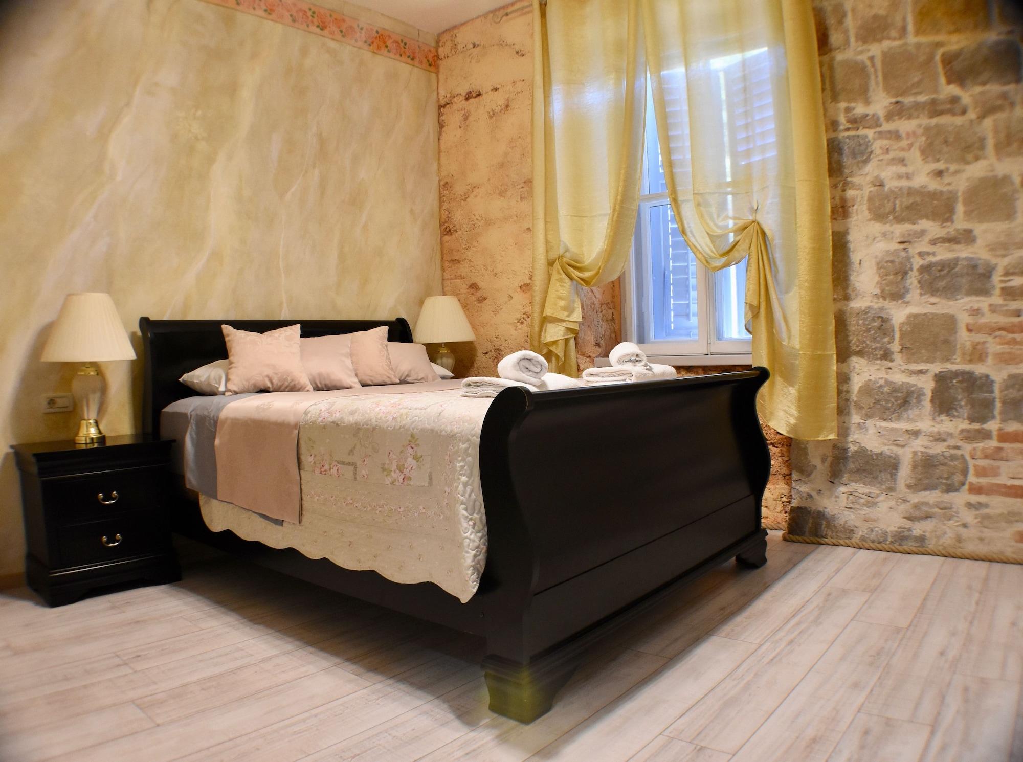 Hotel Pietra Rossa Spalato Esterno foto